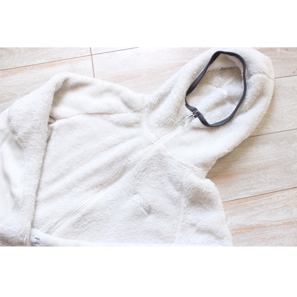 Patagonia Full Zip Sweater⭐️ white, size medium - Picture 4 of 14